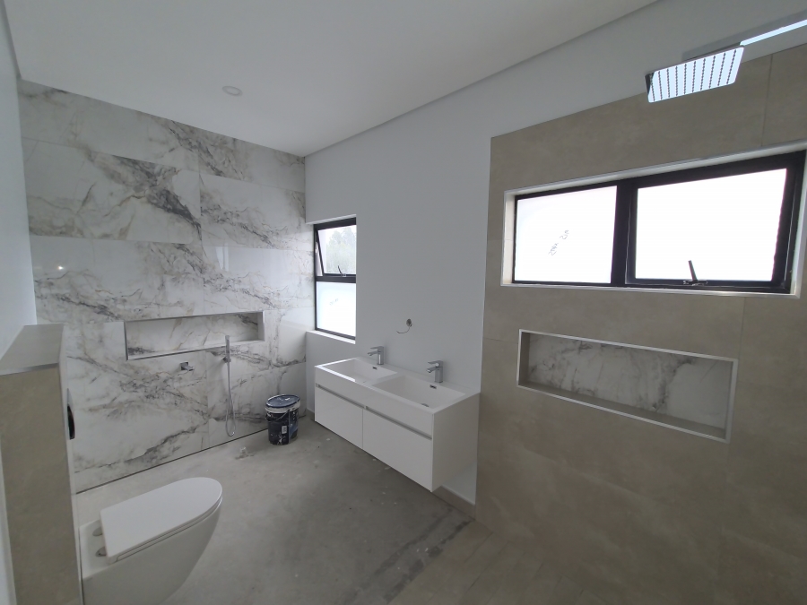 4 Bedroom Property for Sale in Sandown Western Cape